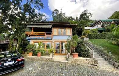 Imagem: A casa possui 5 Dormitórios, 3 Banheiros, 119-0m² de Área