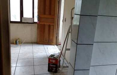 Imagem: A casa possui 2 Dormitórios, 1 Banheiro, 90m² de Área e Varanda