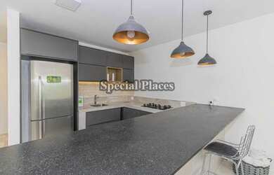 Imagem 10: Belíssima! Projeto contemporâneo em meio a natureza!