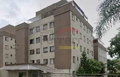 Imagem: O apartamento possui 3 Dormitórios, 1 Banheiro, 1 Vaga na garagem