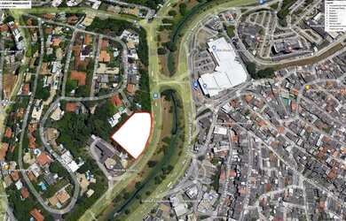 Imagem: O terreno possui 4380m² de Área e está localizado em Horto