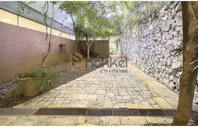 Imagem 5: Casa na Rua Groelândia. 760m² de Área, 5 Vagas na garageme5 Dormitórios