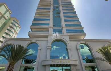 Imagem: O apartamento possui 2 Dormitórios, 1 Banheiro, 2 Vagas na