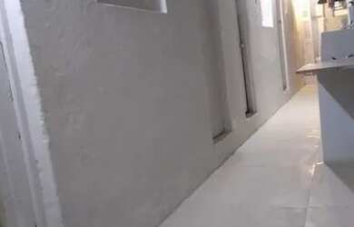 Imagem: A kitnet possui 5 Dormitórios, 1 Banheiro, 100m² de Área