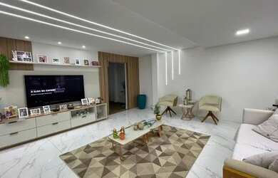 Imagem 2: Casa lindíssima 5/4, 4 suítes, energia fotovoltaica, Cond. Pedra do...