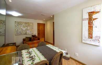 Imagem: O apartamento possui 2 Dormitórios, 2 Banheiros, 1 Vaga na