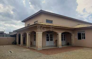 Imagem: O terreno possui 200m² de Área e está localizado em Vila