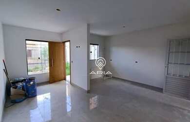 Imagem: A casa possui 3 Dormitórios, 1 Banheiro, 1 Vaga na garagem