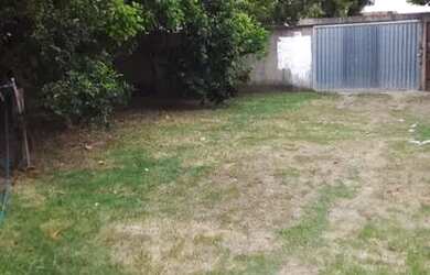 Imagem: A casa possui 2 Dormitórios, 1 Banheiro, 5 Vagas na garagem