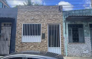 Imagem 1: Aluga-se está casa. 1 Banheiroe1 Dormitório