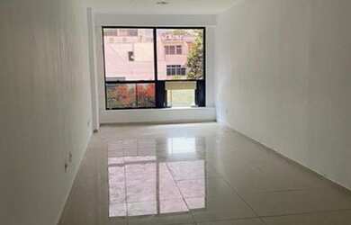 Imagem: O depósito possui 1 Vaga na garagem, 45m² de Área e está