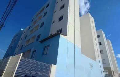 Imagem: O apartamento e possui 2 Dormitórios, 1 Banheiro, 1 Vaga na