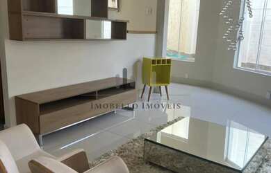 Imagem: A casa possui 3 Dormitórios, 3 Banheiros, 3 Vagas na garagem