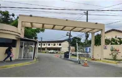 Imagem: A casa possui 1 Dormitório, 1 Banheiro e 52m² de Área e está