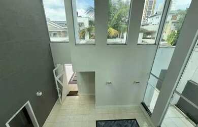 Imagem 8: Sobrado de Alto Padrão, 480m2, 4 súites, 4 vagas, no Jd Aquarius em...