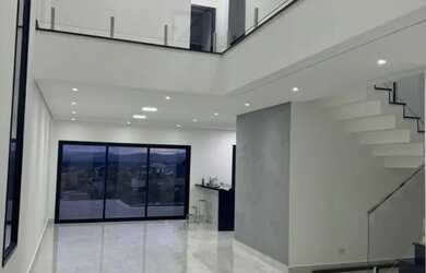 Imagem: A casa em condomínio possui 3 Dormitórios, 5 Banheiros, 4