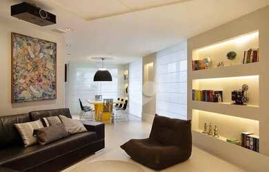 Imagem: O apartamento na cobertura à venda possui 2 Dormitórios, 3