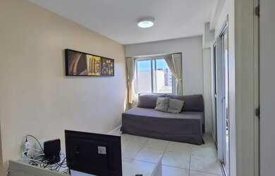 Imagem: O apartamento possui 1 Dormitório, 1 Banheiro, 1 Vaga na garagem