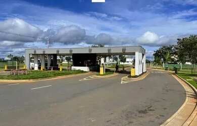 Imagem: O terreno possui 344m² de Área e está localizado em Terras