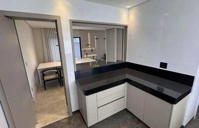 Imagem 7: Área privativa, 4 quartos, 4 suites, 4 vagas