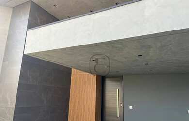 Imagem: A casa possui 3 Dormitórios, 5 Banheiros, 3 Vagas na garagem