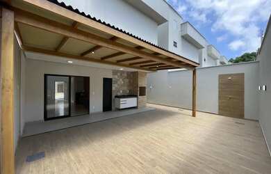 Imagem: A casa em condomínio possui 2 Dormitórios, 3 Banheiros, 2