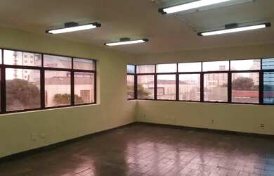 Imagem: O depósito possui 51m² de Área e está localizado em Centro