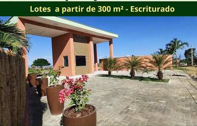 Imagem: O terreno possui 300m² de Área, Imóvel novo e está localizado