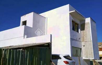 Imagem: A casa possui 3 Dormitórios, 4 Banheiros, 176m² de Área e