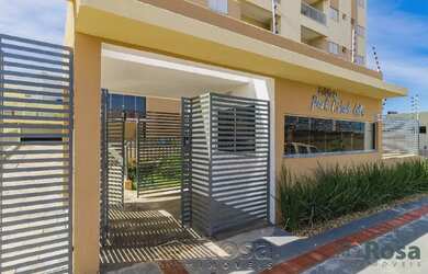 Imagem: O apartamento possui 3 Dormitórios, 1 Banheiro, 2 Vagas na