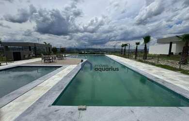 Imagem: O terreno possui 330m² de Área e está localizado em Urbanova