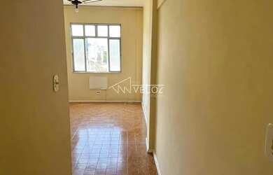 Imagem: A kitnet possui 1 Banheiro, 34m² de Área e está localizado