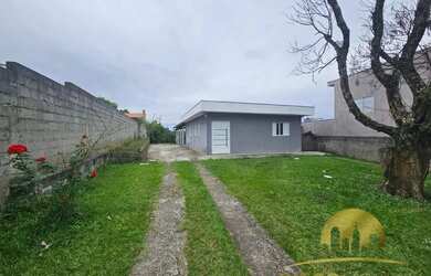 Imagem: A casa à venda possui 3 Dormitórios, 3 Banheiros, 5 Vagas