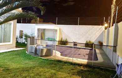 Imagem: A casa em condomínio possui 4 Dormitórios, 5 Banheiros, 5