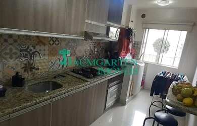 Imagem: O apartamento possui 2 Dormitórios, 1 Banheiro, 1 Vaga na garagem