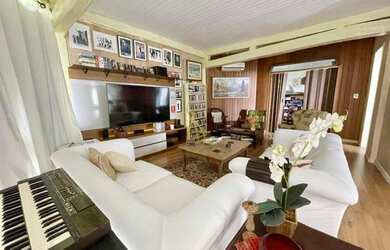 Imagem 5: Charmosa casa assinada por Zanina Caldas com encantadora vista panorâmica!