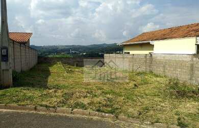 Imagem: O terreno possui 250m² de Área e está localizado em Pinheirinho