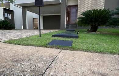 Imagem: A casa em condomínio possui 3 Dormitórios, 4 Banheiros, 4