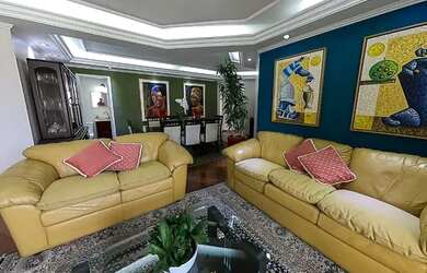 Imagem: O apartamento possui 4 Dormitórios, 3 Banheiros, 3 Vagas na