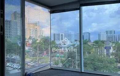 Imagem: O depósito possui 5 Vagas na garagem, 203m² de Área e está