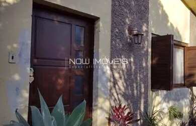 Imagem: A casa possui 2 Dormitórios, 1 Banheiro, 5 Vagas na garagem