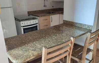 Imagem: O studio possui 1 Dormitório, 1 Banheiro, 1 Vaga na garagem