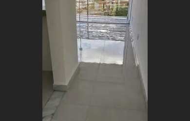 Imagem: O apartamento possui 2 Dormitórios, 2 Banheiros, 2 Vagas na