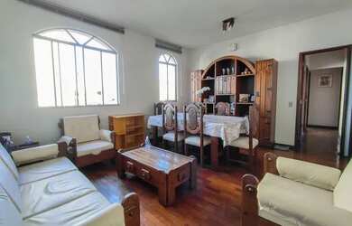 Imagem: O apartamento possui 3 Dormitórios, 2 Banheiros, 2 Vagas na