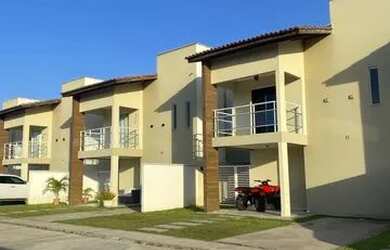 Imagem: A casa em condomínio possui 4 Dormitórios, 4 Banheiros, 2