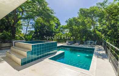 Imagem 6: Belíssima! Projeto contemporâneo em meio a natureza!