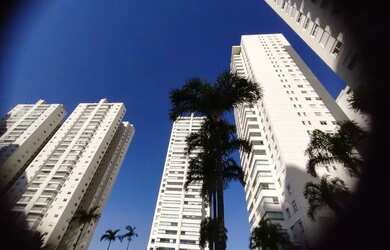 Imagem: O apartamento possui 4 Dormitórios, 5 Banheiros, 4 Vagas na