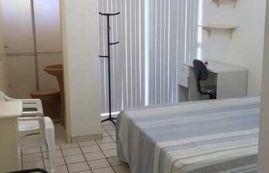 Imagem: A casa possui 2 Dormitórios, 1 Banheiro, 5 Vagas na garagem