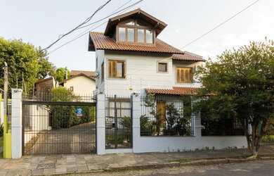 Imagem: A casa em condomínio possui 3 Dormitórios, 5 Banheiros, 2