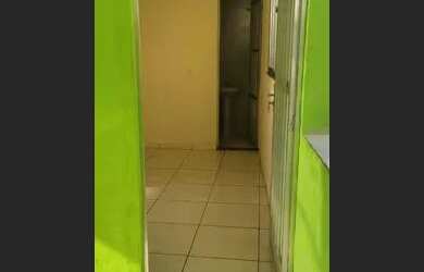 Imagem: A casa possui 1 Dormitório, 1 Banheiro e está localizado